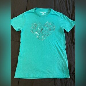 Size small gardening tshirt